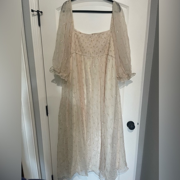 Worth Collective Mona Maxi Dress with Smocking in Butter Floral Bump Friendly 3X - Picture 8 of 10